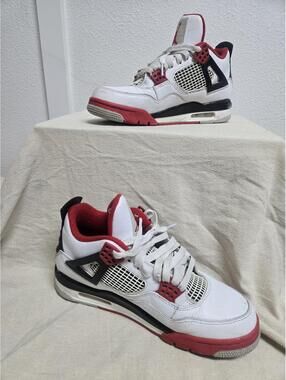 Air Jordan 4 Retro Fire Red Flaws Shown Structurally Sound